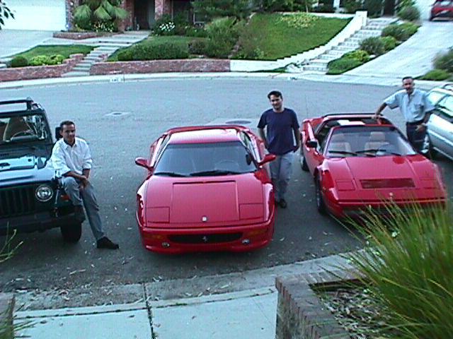 3cars02.jpg (66043 bytes)